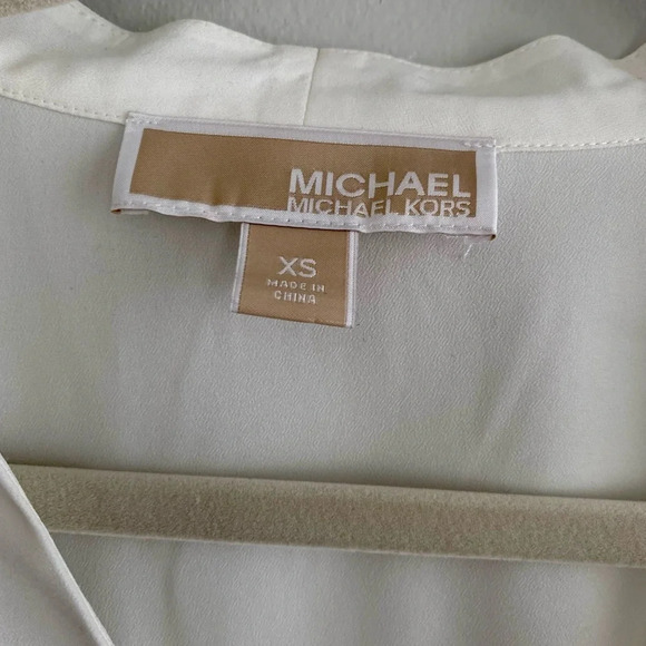 MICHAEL Michael Kors White Long sleeve Hi-Low Wrap Blouse  XS - Picture 3 of 6
